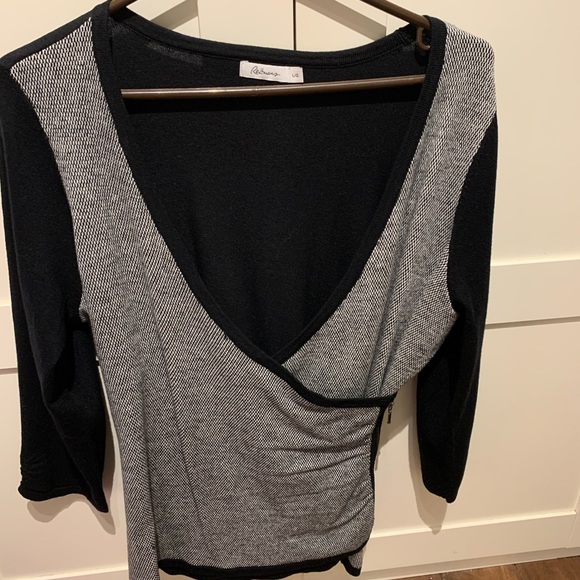 Black sweater with grey vest overlay size Large - Picture 2 of 4
